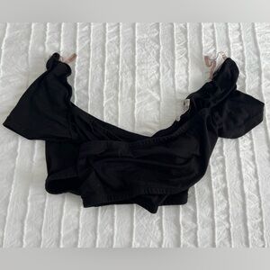 Black layered short sleeve crop top size small